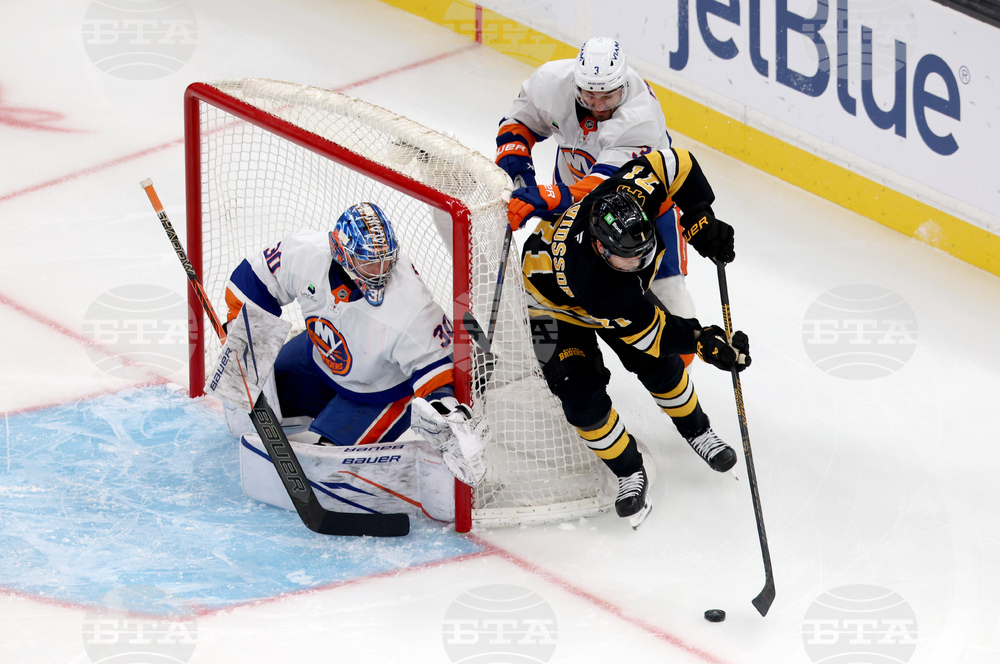 Islanders Bruins Hockey