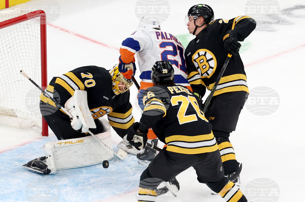 Islanders Bruins Hockey
