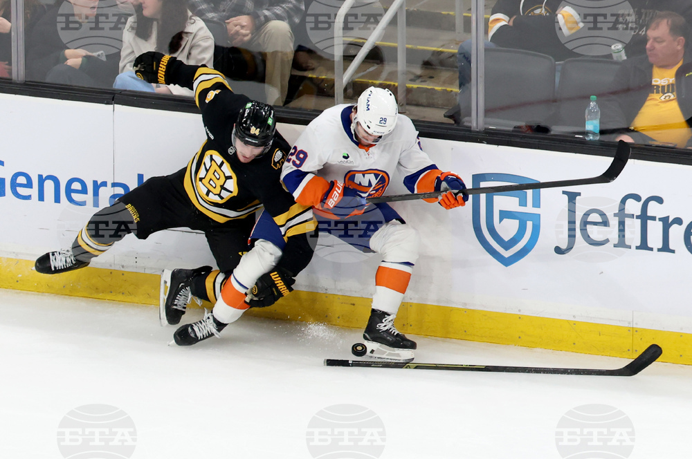 Islanders Bruins Hockey