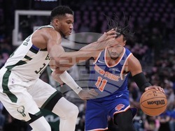 Knicks Bucks Basketball