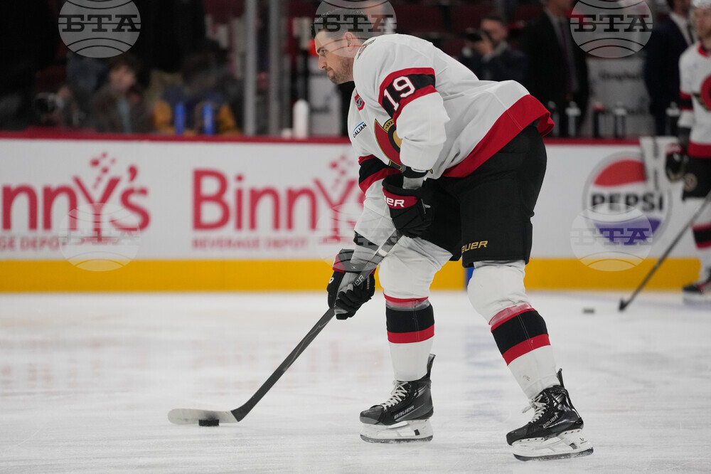 Senators Blackhawks Hockey