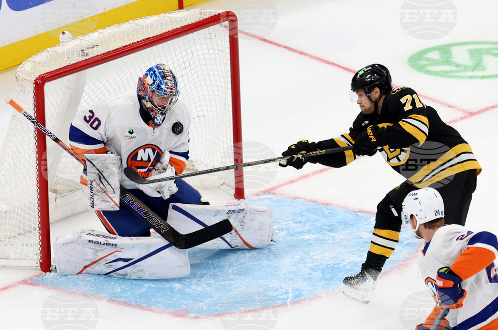 Islanders Bruins Hockey