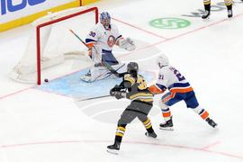 Islanders Bruins Hockey