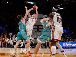 Charlotte Miami Basketball