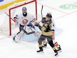 Islanders Bruins Hockey