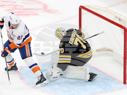 Islanders Bruins Hockey