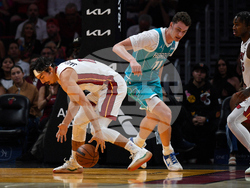 Charlotte Miami Basketball