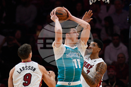 Charlotte Miami Basketball