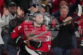 Senators Blackhawks Hockey