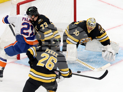 Islanders Bruins Hockey