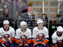 Islanders Bruins Hockey