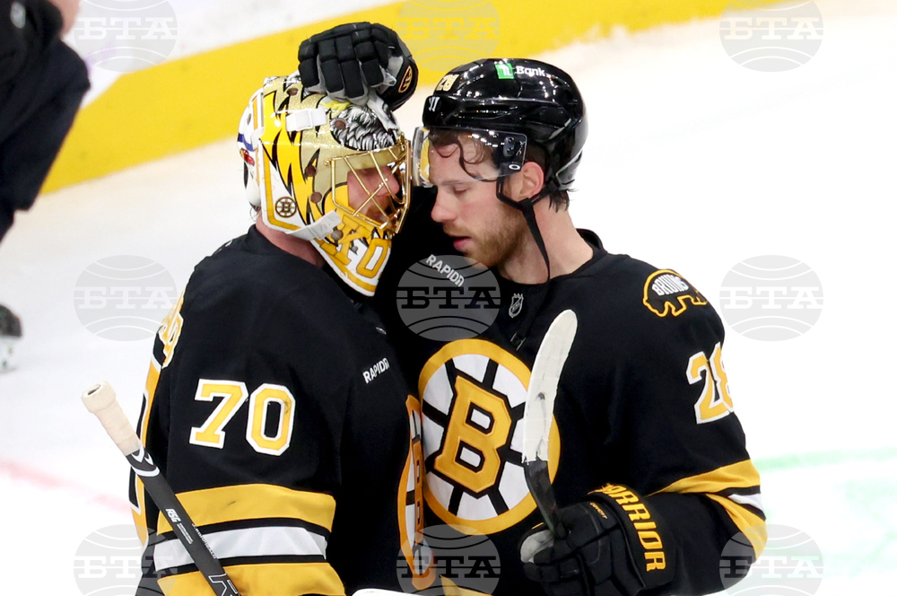 Islanders Bruins Hockey