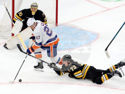 Islanders Bruins Hockey