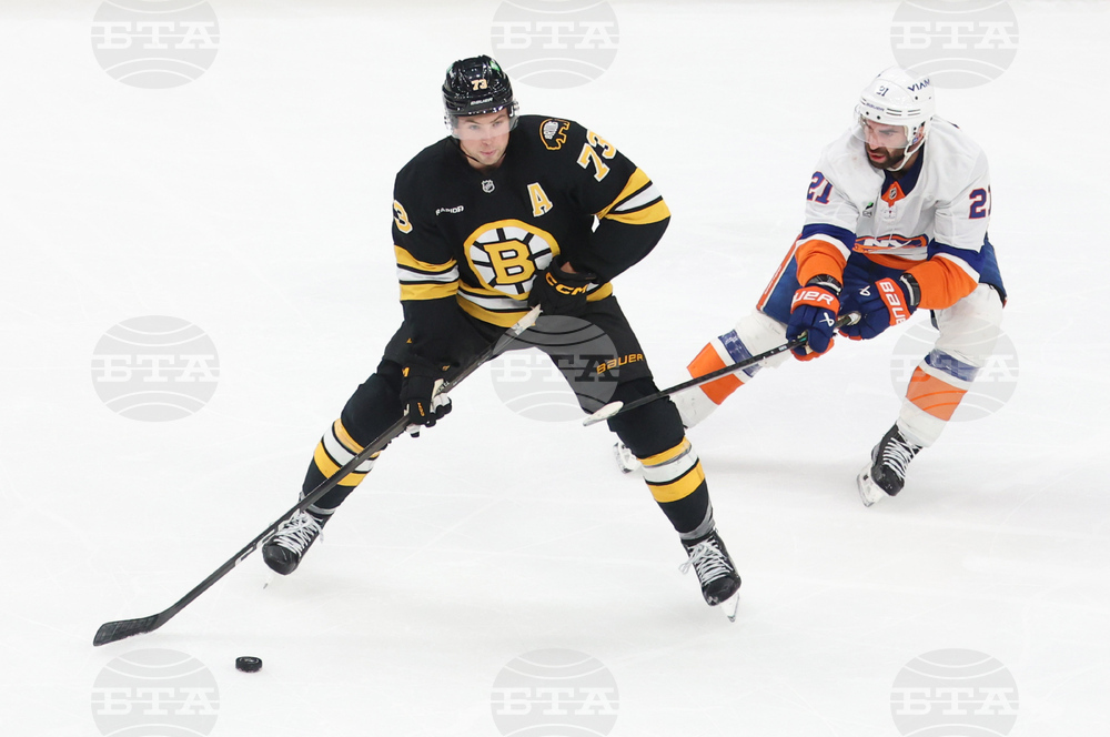 Islanders Bruins Hockey