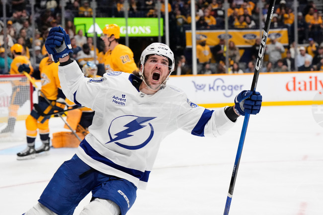 APTOPIX Lightning Predators Hockey