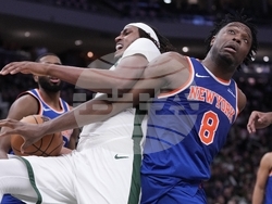 Knicks Bucks Basketball