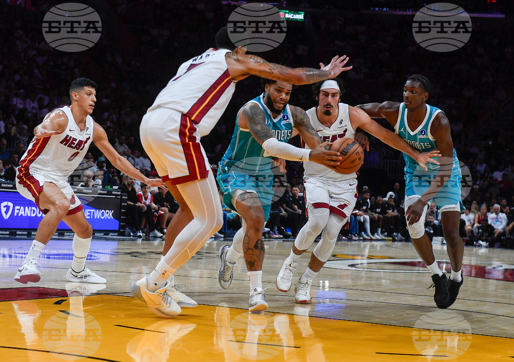 Charlotte Miami Basketball