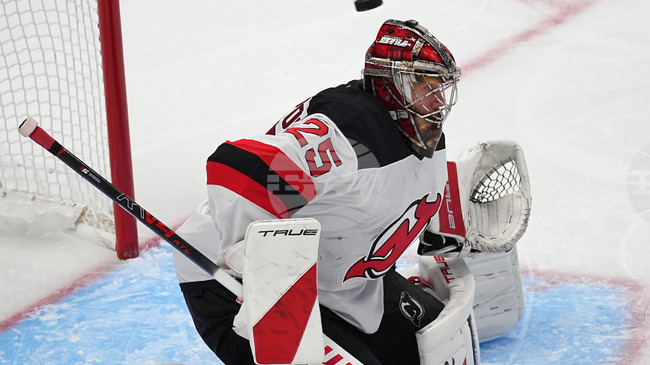 Вратарят на Ню Джърси Девилс Якоб Маркстрьом продължи договора си с клуба