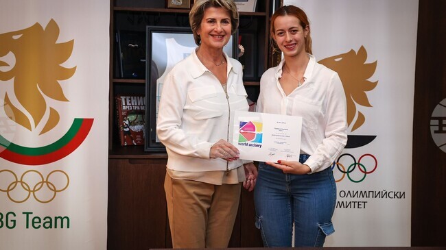 Весела Лечева се срещна с треньорката Теодора Иванова, която участва в обучение на МОК в Лозана