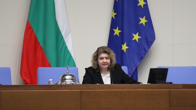 Наталия Киселова: Оттеглям се като председател на Народното събрание с чувство на дълг и отговорност. За мен беше чест