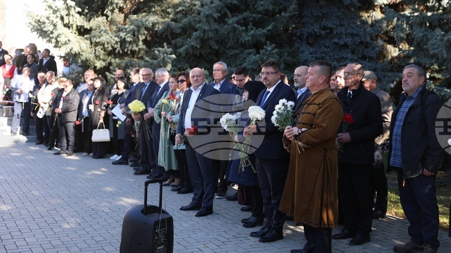 Oфициално бе открит Международният детски фестивал за българска музика и танц „BESARAB FOLK“ в Тараклия