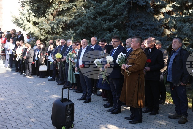 Oфициално бе открит Международният детски фестивал за българска музика и танц „BESARAB FOLK“ в Тараклия