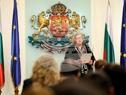 Сборник „Азбука. Език. Идентичност“ - представяне - Вася Велинова