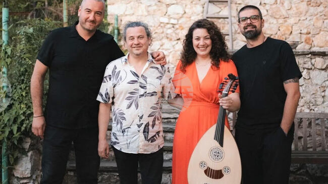 Гръцката музикантка София Главопулу ще представи проекта си Greek folk meets jazz в Пловдив 