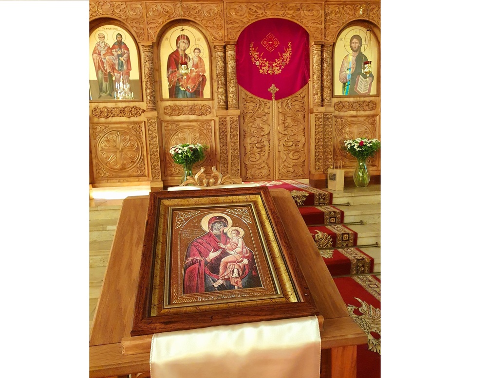 Българската църква „Св. св. Кирил и Методий и св. Бонифаций“ в Щутгарт получи като дарение икона на Света Богородица Скоропослушница