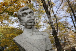 Благоевград - Пейо Яворов - паметник