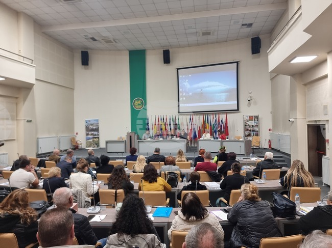 През ноември се очаква да бъде преустановен въведеният воден режим в три от населените места в област Стара Загора, каза Радостин Миланов