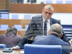 Парламент - заседание