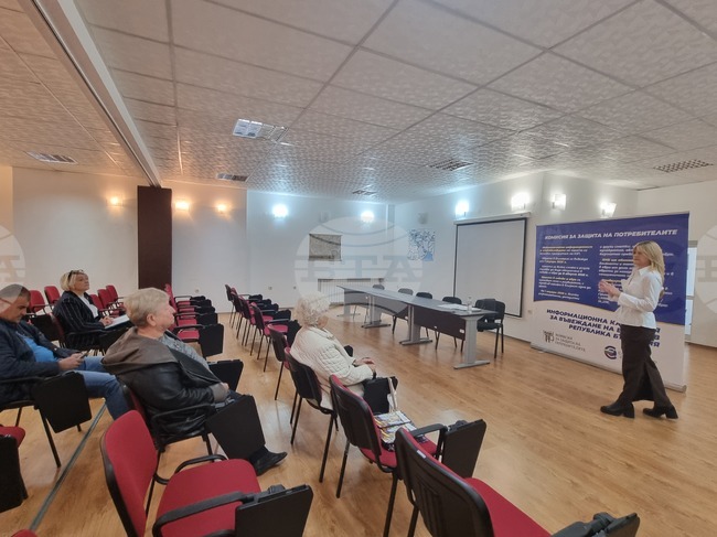 Въпроси, свързани с въвеждането на еврото, бяха обсъдени по време на информационна среща в Трън