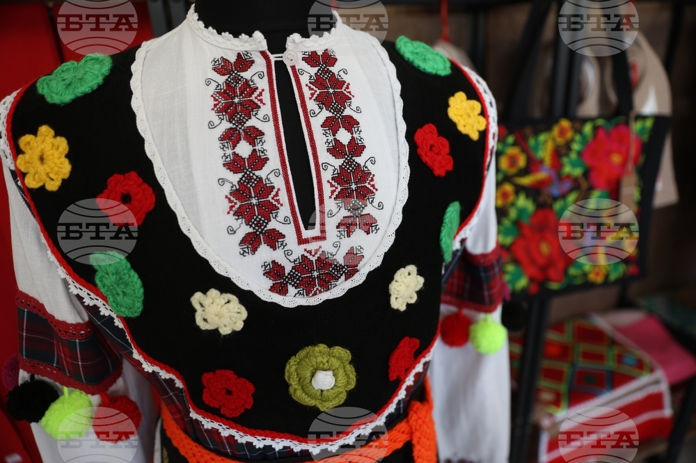 Молдова - Ден на бесарабските българи - ателие - български национални костюми