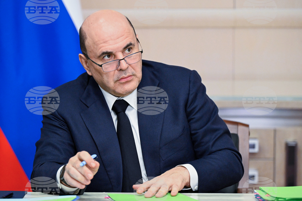 Китайският президент Си Цзинпин започна среща с руския премиер Михаил Мишустин в Пекин, съобщи агенция Синхуа