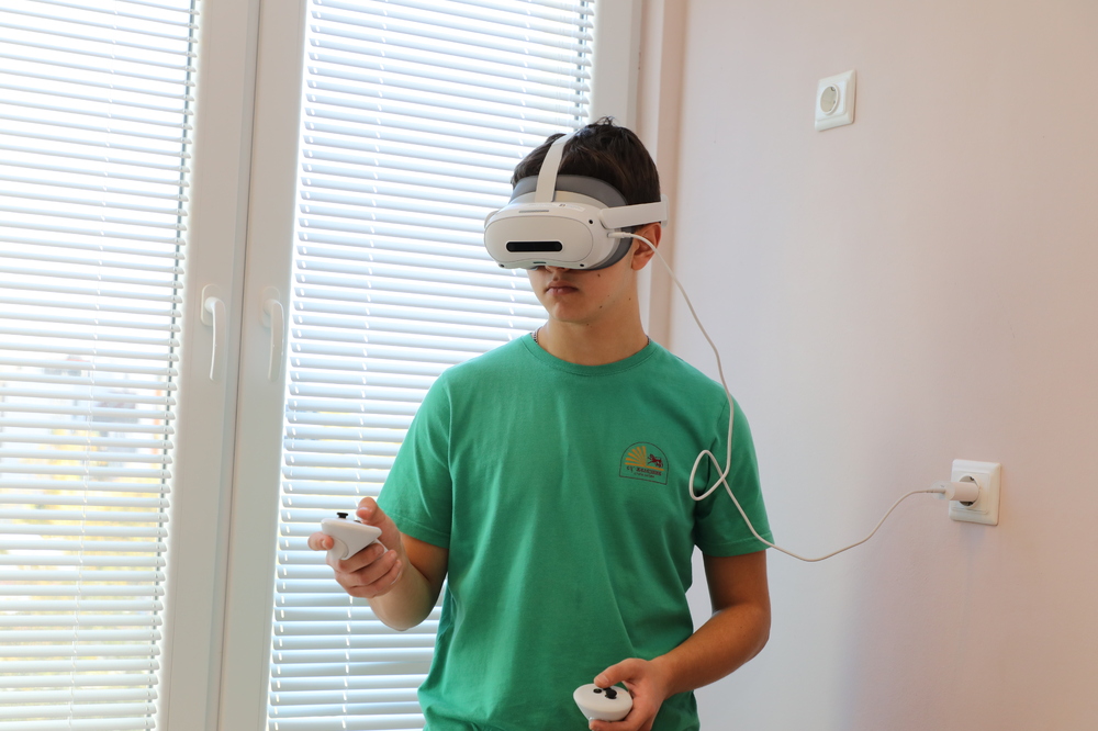 Със STEM кабинети по природни науки обновиха училищната среда в СУ „Железник“