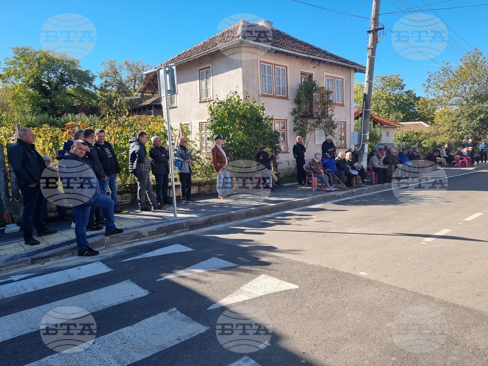 Село Белотинци - новоизграден път - откриване