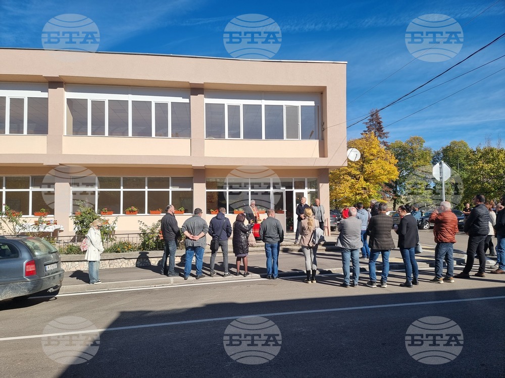 Село Белотинци - новоизграден път - откриване