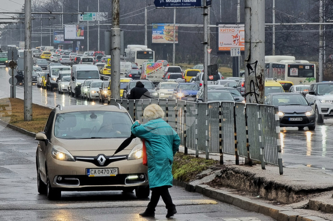 Цариградско шосе - автомобили- трафик