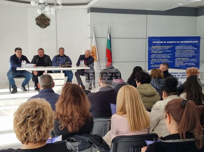 НАП проверява всеки сигнал за завишени цени, каза представител на агенцията по време на информационна среща за еврото в Елхово 