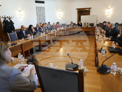 Народно събрание - Комисия по конституционни и правни въпроси