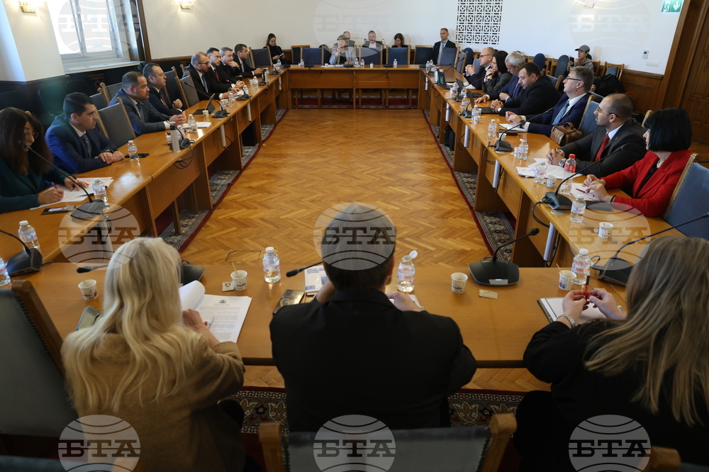 Народно събрание - Комисия по конституционни и правни въпроси