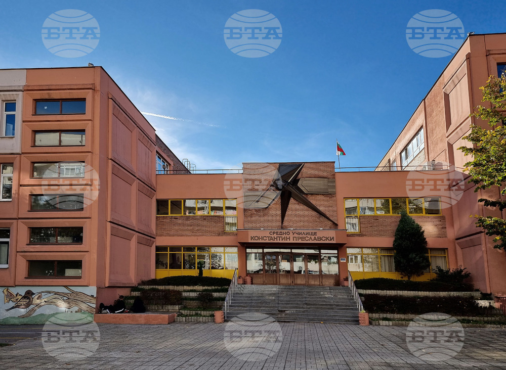 Варна - мозайка "Хората и морето" - преместване