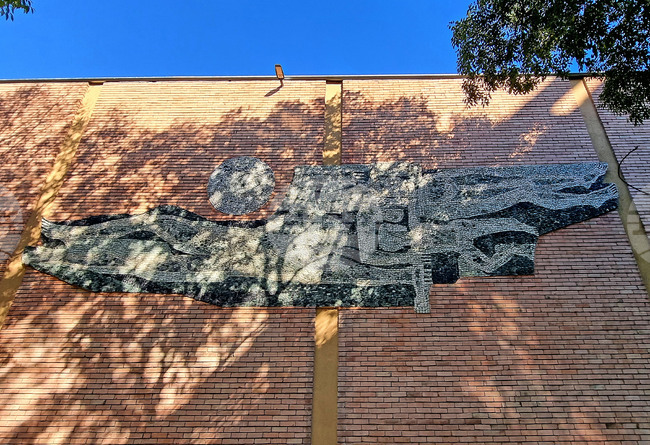 Варна - мозайка "Хората и морето" - преместване