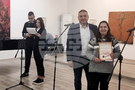 Плевен - награждаване на млади учители и ученици