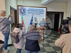 Шумен - Областна дирекция на МВР - убийство в с. Студеница - брифинг