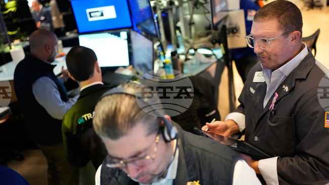 Индексите на Уолстрийт отбелязват нови върхове, след като "Енвидиа" стана първата компания с оценка над 5 трилиона долара