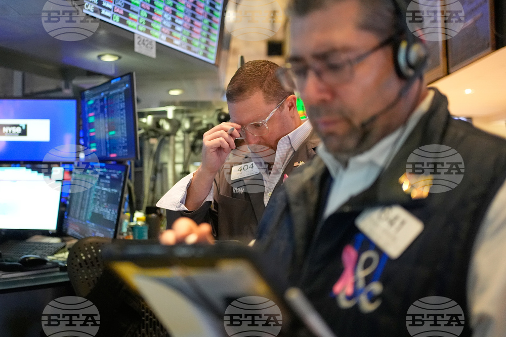 Индексите на Уолстрийт се повишават в началото на търговията след оповестяването на данните за заетостта в частния сектор в САЩ