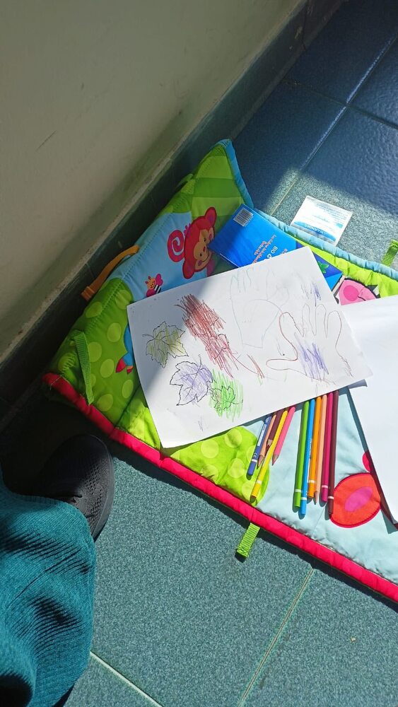 Ученици от училище „Абагар“ в Ладисполи, Италия, си писаха пожелания за есента: „да бъде топла и да не вали дъжд“