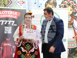 Молдова - Ден на бесарабските българи - Международен детски фестивал за българска музика и танц - награждаване